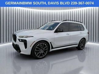 Used 2025 BMW X7 M60i AWD/4WD video 1