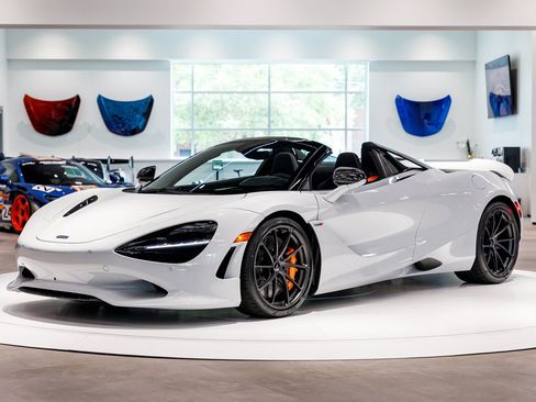 New 2027 McLaren 750S Spider RWD image 16