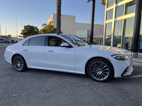 New 2026 Mercedes-Benz S 580 4MATIC Sedan image 9