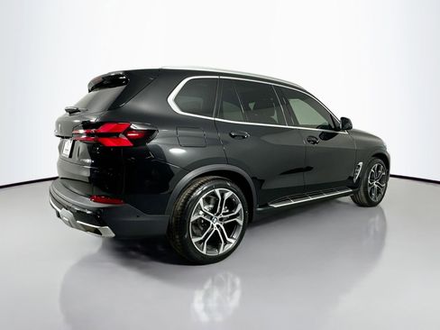 New 2026 BMW X5 xDrive50e image 5