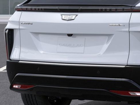 New 2026 Cadillac Lyriq Luxury AWD/4WD image 14