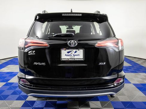 Used 2018 Toyota RAV4 XLE w/ Plus Extra Value Package FWD image 4