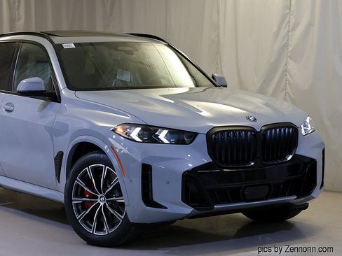New 2026 BMW X5 xDrive50e w/ M Sport Package AWD/4WD image 2