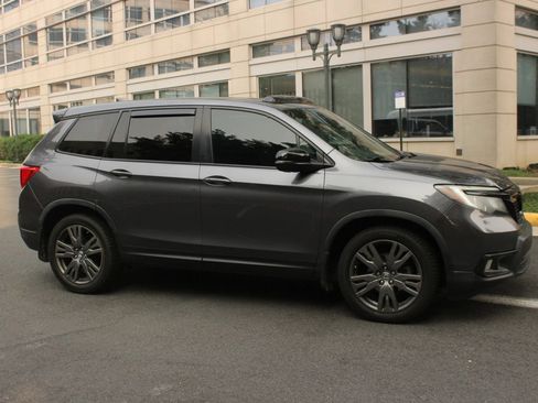 Used 2021 Honda Passport EX-L image 2
