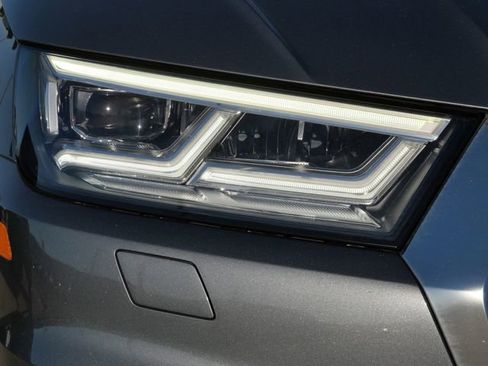 Used 2018 Audi Q5 2.0T Premium Plus w/ Premium Plus Package image 10