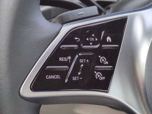 Used 2026 Mercedes-Benz C 300 Sedan image 25