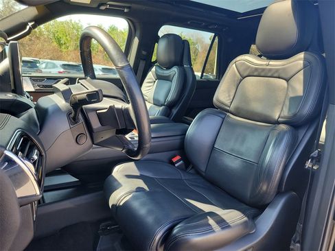 Certified 2023 Lincoln Navigator Reserve image 19