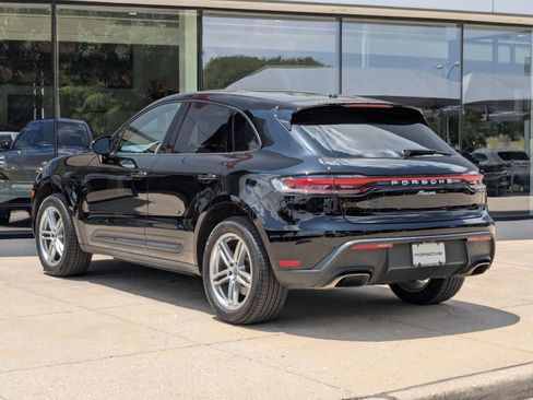 Used 2025 Porsche Macan image 3