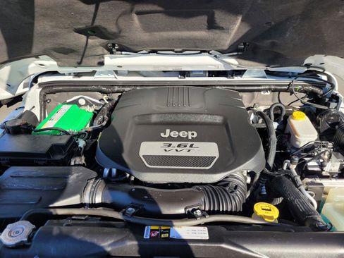 Used 2013 Jeep Wrangler Sahara w/ Connectivity Group image 35