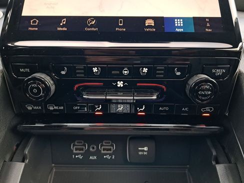 New 2025 Jeep Grand Cherokee L Limited w/ Luxury Tech Group II AWD/4WD image 22