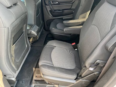 Used 2014 Chevrolet Traverse LT FWD image 22