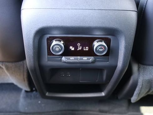 New 2026 Buick Enclave Preferred FWD image 27