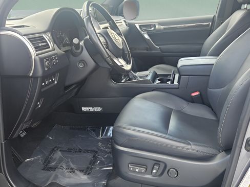 Certified 2023 Lexus GX 460 Luxury w/ Accessory Package AWD/4WD image 10