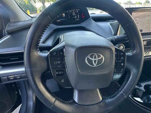 Used 2026 Toyota Prius LE FWD image 18