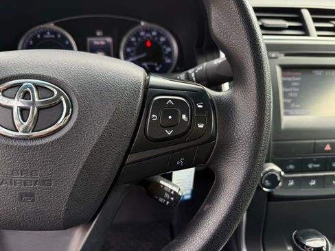 Used 2017 Toyota Camry LE image 16