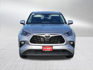Certified 2022 Toyota Highlander LE video 2
