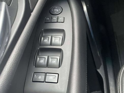 Used 2019 Cadillac Escalade Luxury AWD/4WD image 14