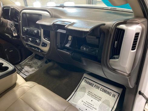 Used 2018 GMC Sierra 1500 SLT w/ SLT Premium Package image 5