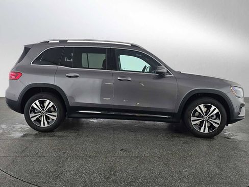 New 2026 Mercedes-Benz GLB 250 image 2