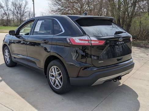 Used 2024 Ford Edge SEL w/ Convenience Package image 5