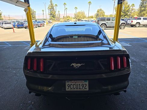 Used 2016 Ford Mustang Premium RWD image 5