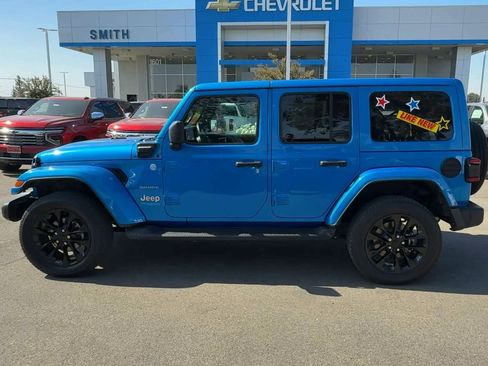 Used 2021 Jeep Wrangler Unlimited Sahara w/ Cold Weather Group image 4