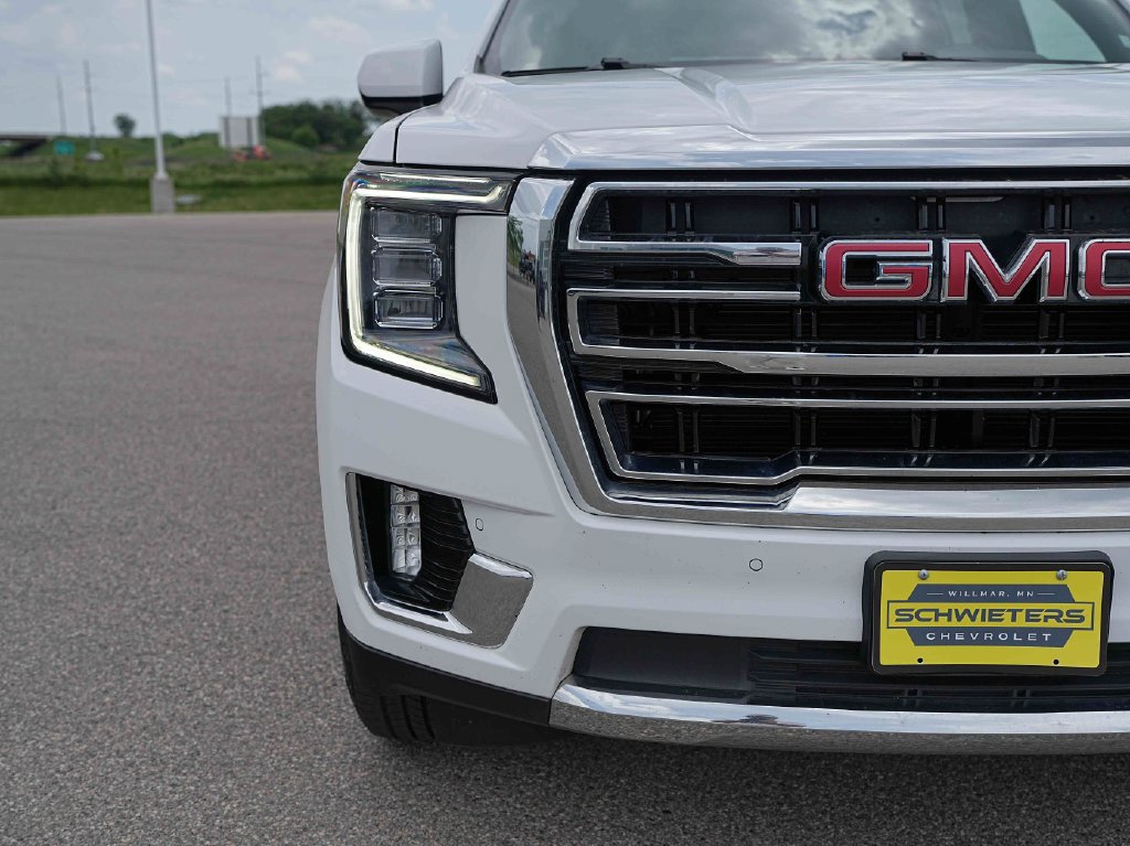Used 2024 GMC Yukon SLT AWD/4WD image 5