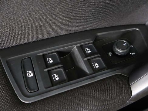 Used 2021 Volkswagen Tiguan S AWD/4WD image 34