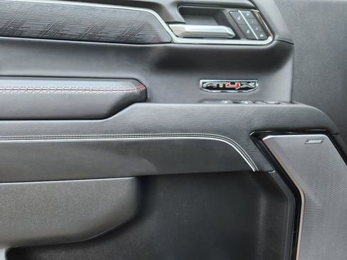 Used 2025 GMC Sierra 1500 AT4X image 20