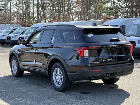 New 2026 Ford Explorer Active image 5