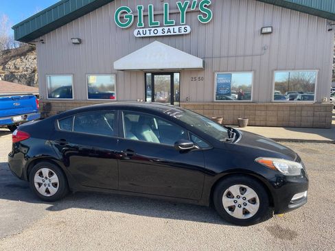 Used 2015 Kia Forte LX FWD image 2