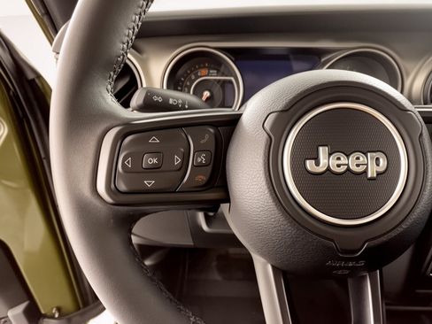 Used 2023 Jeep Wrangler Unlimited Sport AWD/4WD image 18
