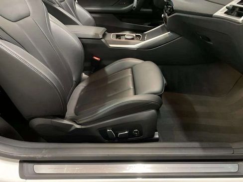 Used 2025 BMW 430i Convertible w/ Premium Package RWD image 45