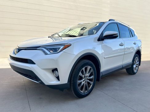 Used 2018 Toyota RAV4 Limited w/ Protection Package image 3
