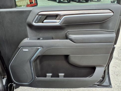 Used 2022 Chevrolet Silverado 1500 LTZ image 14