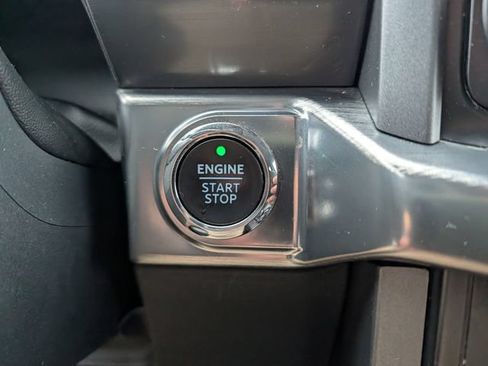 Used 2022 Ford F150 Lariat w/ Trailer Tow Package AWD/4WD image 25