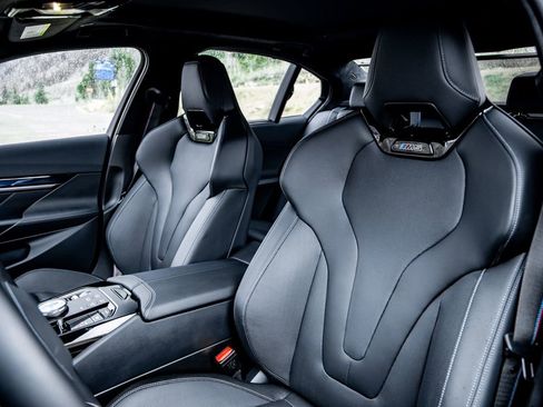 New 2026 BMW M5 w/ Executive Package AWD/4WD image 23