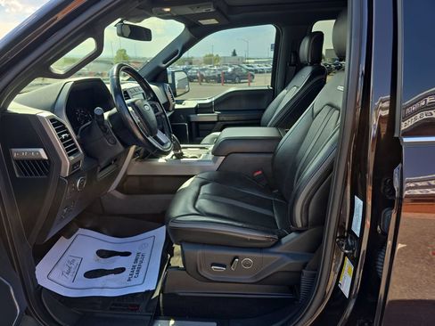 Used 2018 Ford F150 Platinum w/ Equipment Group 701A Luxury AWD/4WD image 12