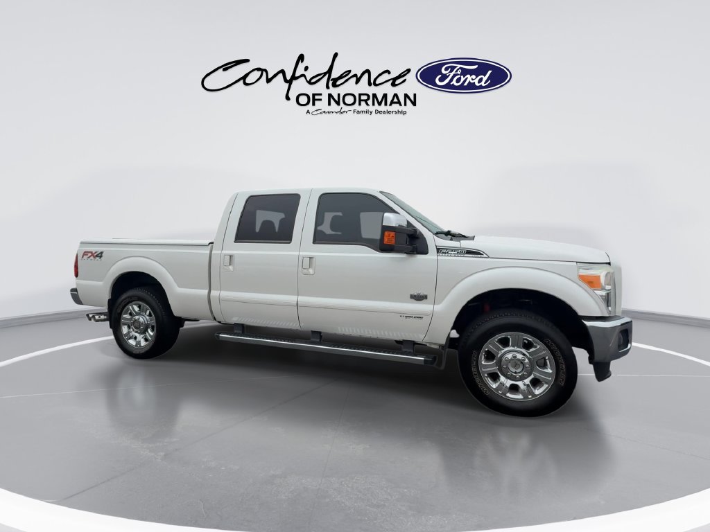 Used 2016 Ford F250 King Ranch w/ FX4 Off-Road Package AWD/4WD image 3