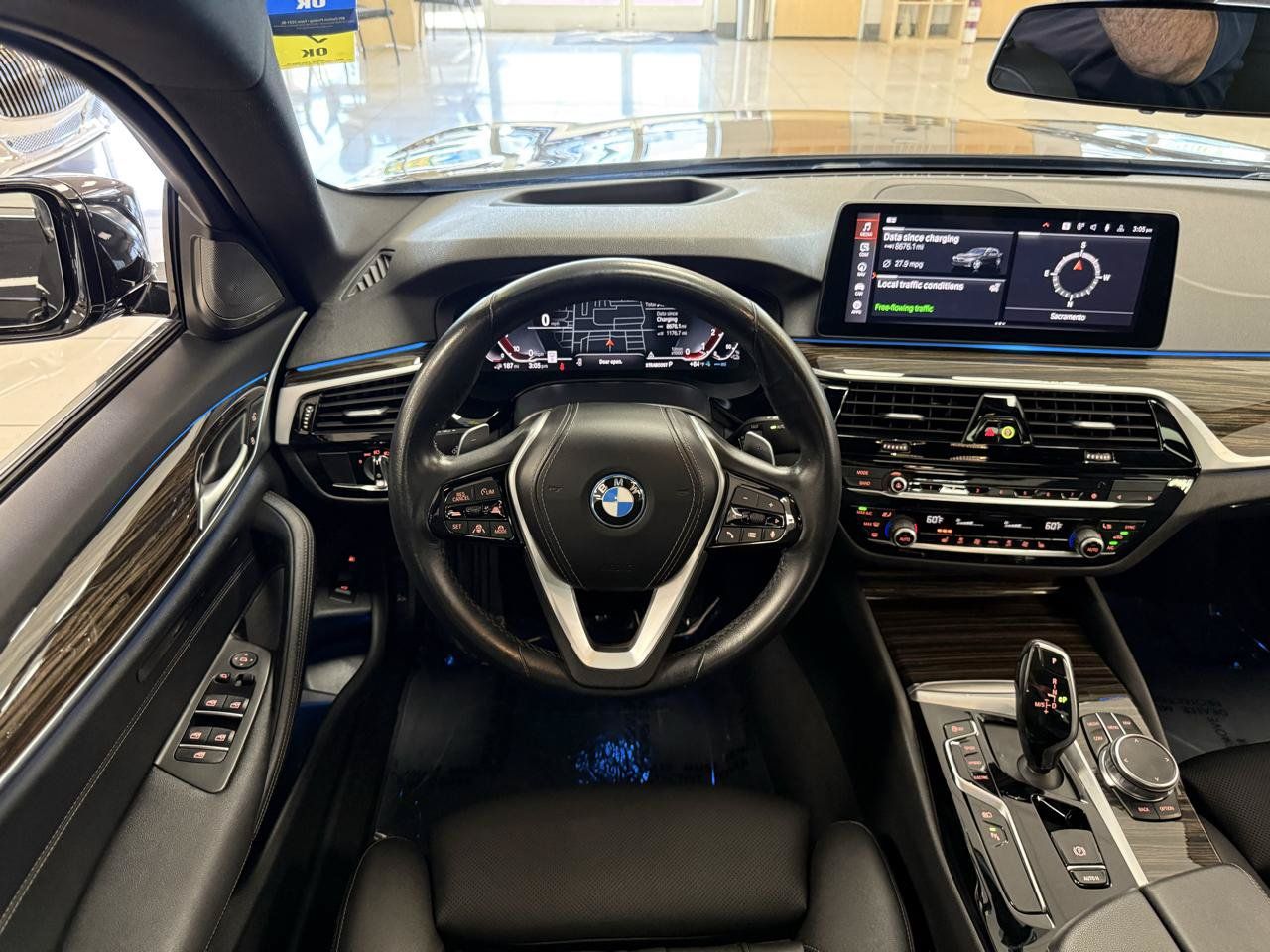 Used 2023 BMW 530e w/ Premium Package RWD image 13