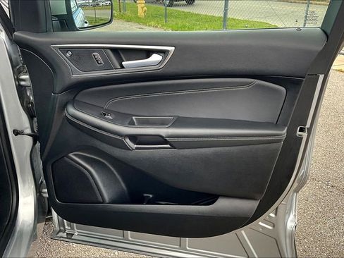 Used 2024 Ford Edge Titanium AWD/4WD image 25
