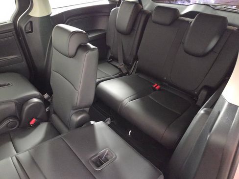 New 2026 Honda Odyssey Touring image 14