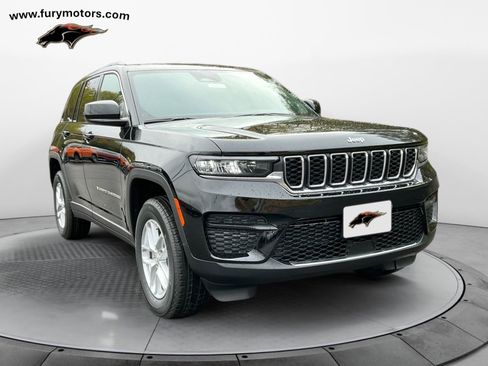 New 2025 Jeep Grand Cherokee Laredo X w/ Luxury Tech Group I image 1