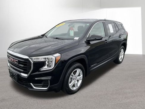 Used 2024 GMC Terrain SLE AWD/4WD image 2