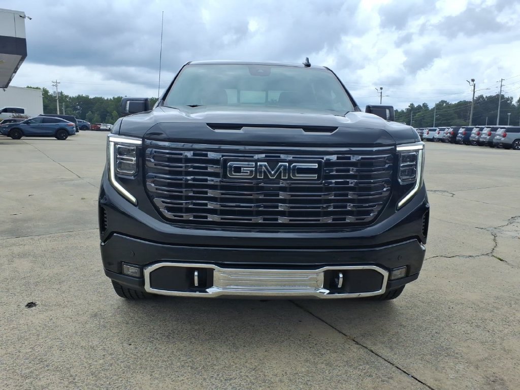 Used 2024 GMC Sierra 1500 Denali Ultimate AWD/4WD image 2