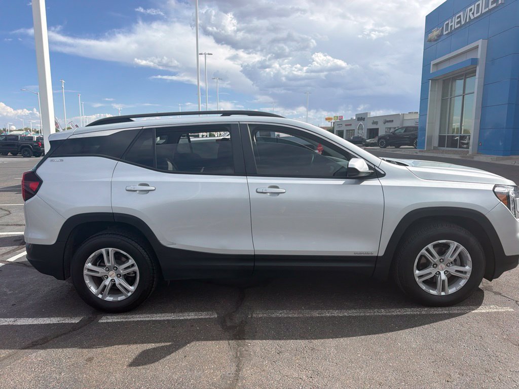 Certified 2022 GMC Terrain SLE w/ Driver Convenience Package AWD/4WD image 6