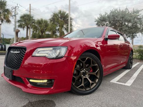 Used 2017 Chrysler 300 S w/ 300S Premium Group 2 w/2_L RWD image 2