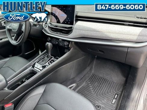 Used 2023 Jeep Compass Latitude AWD/4WD image 9
