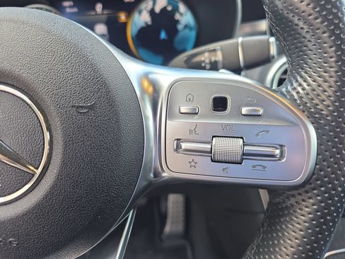 Used 2023 Mercedes-Benz GLC 300 4MATIC Coupe image 18