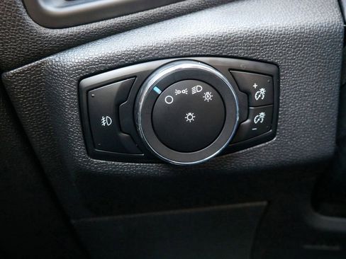 Certified 2021 Ford EcoSport SES image 21